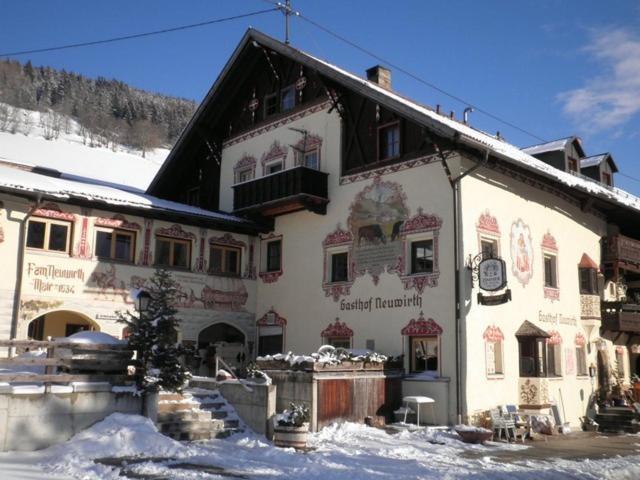 Gasthof Neuwirt Ellbogen Exterior photo